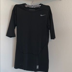 Nike pro combat compression 1/2 sleeve